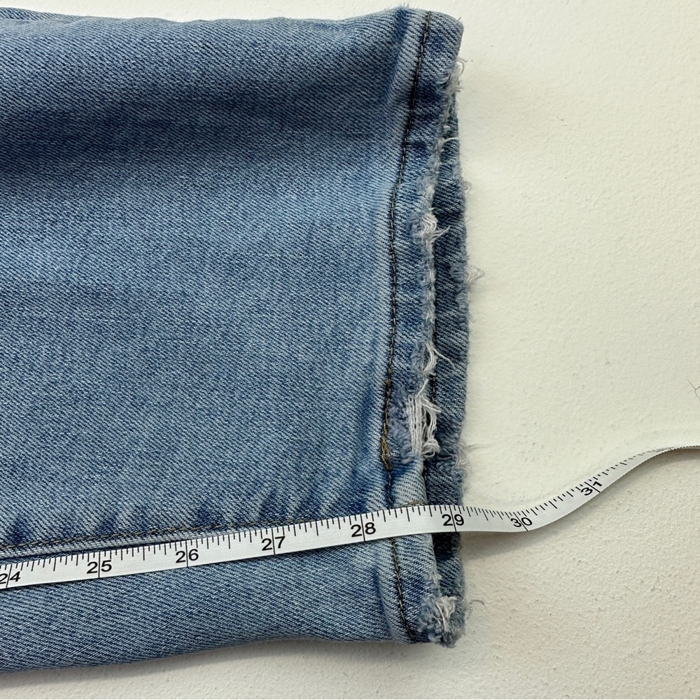 Levi’s High Waisted Distressed Mom Jeans Size 24W plus NWT - Picture 13 of 16